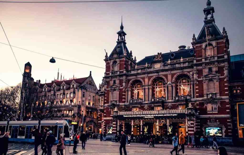 cheapest way to travel around the netherlands