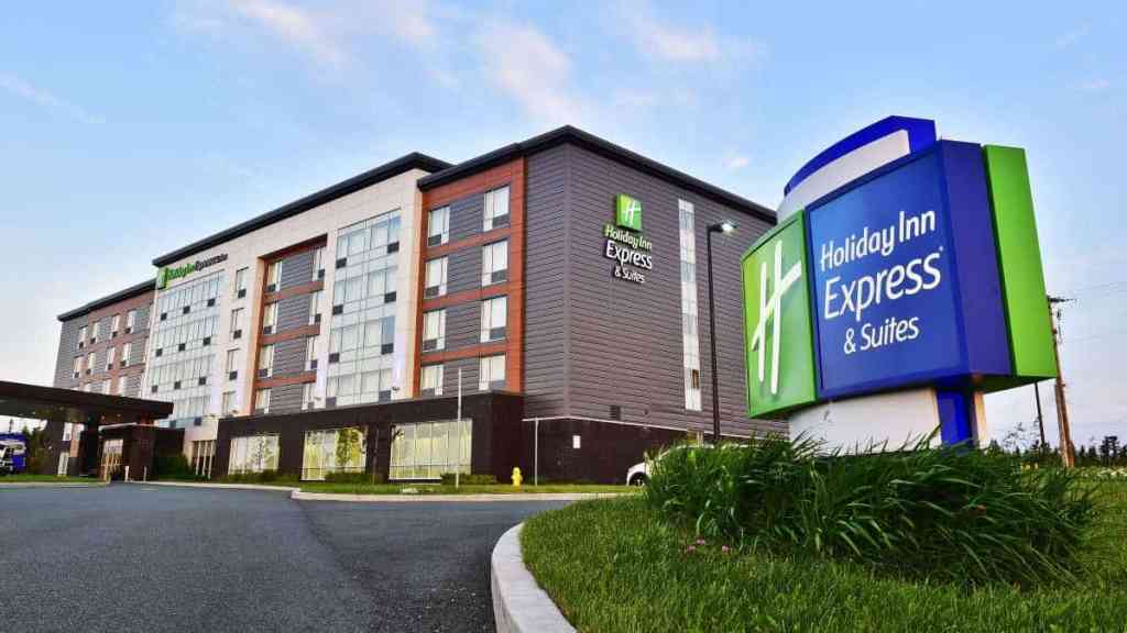 Holiday Inn Express & Suites St John's Airport
