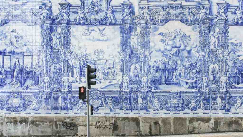 Capela das Almas (Chapel of Souls) Porto Portugal