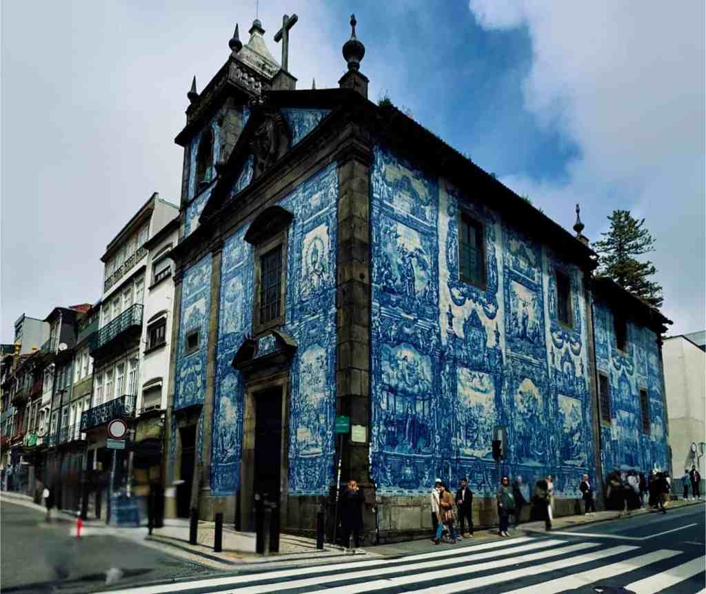 Chapel of Souls (Capela das Almas)